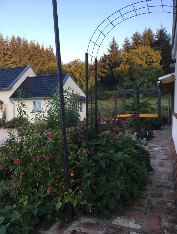 Jókai Vendégház Homokkomárom Homokkomarom Exterior foto